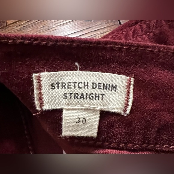 MADEWELL Stretch Velveteen Straight Zip Mini Skirt in Dark Cabernet Red Size 30 - Picture 10 of 11
